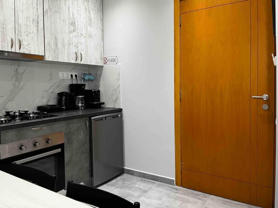 Deseo Apartments Atene Esterno foto